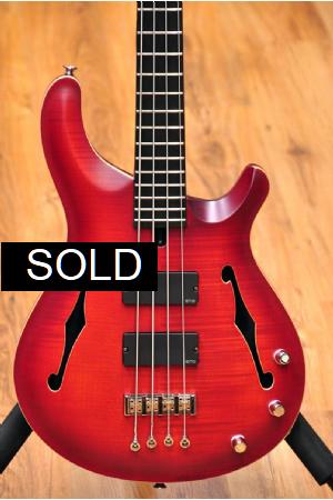 Mensinger Joker Bass 4 Hollowbody 2 Tone Redburst Transparent Mensinger Joker Bass 4 Hollowbody 2 Tone Redburst Transparent